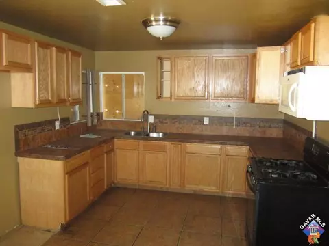 37836 E 10th St, Palmdale, CA 93550 photo 7