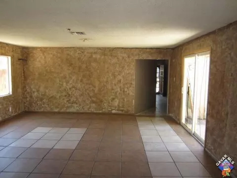 37836 E 10th St, Palmdale, CA 93550 photo 3