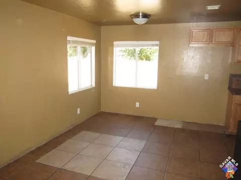 37836 E 10th St, Palmdale, CA 93550 photo 5