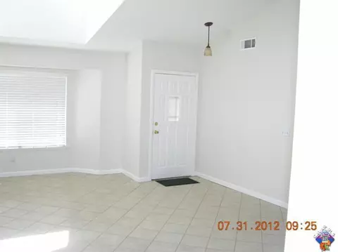 43533 Yaffa St, Lancaster, CA 93535 photo 6