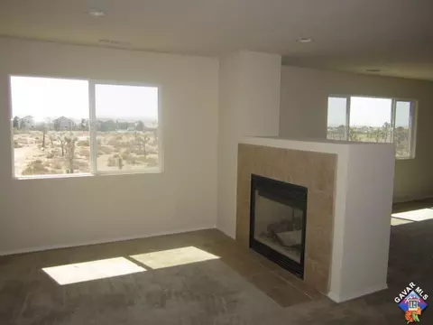 38167 Desert Hawk Dr, Palmdale, CA 93552 photo 11