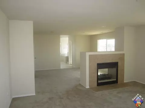 38167 Desert Hawk Dr, Palmdale, CA 93552 photo 12