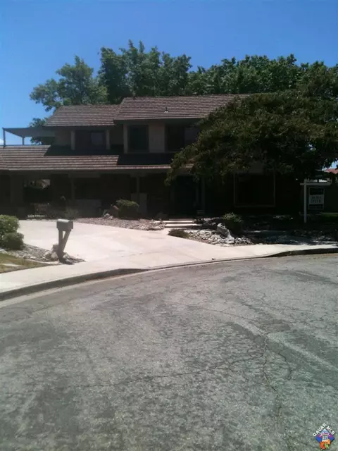 43008 Ed Halley Pl, Lancaster, CA 93536 photo 1