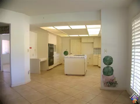 32011 Masters Pl, Llano, CA 93544 photo 5