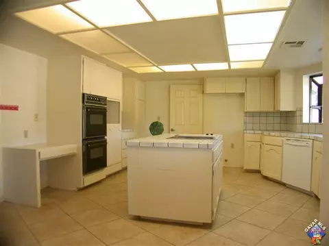 32011 Masters Pl, Llano, CA 93544 photo 4