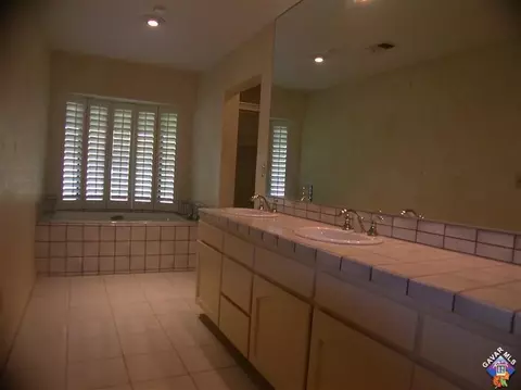 32011 Masters Pl, Llano, CA 93544 photo 11