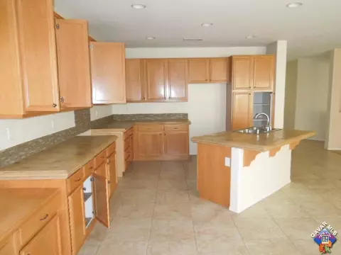 6129 Starview Dr, Lancaster, CA 93536 photo 7