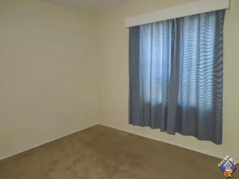 6129 Starview Dr, Lancaster, CA 93536 photo 9