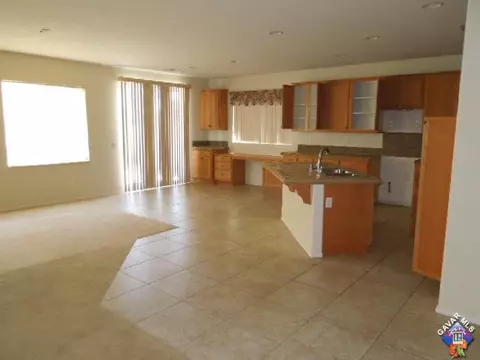 6129 Starview Dr, Lancaster, CA 93536 photo 4