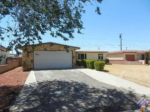 44265 Carolside Ave, Lancaster, CA 93535 photo 2