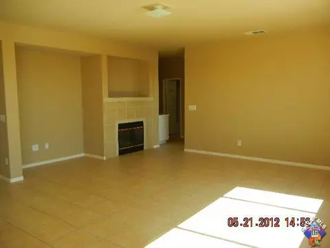 37403 Siderno Dr, Palmdale, CA 93552 photo 3