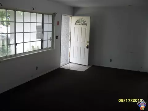 44002 2nd St, Lancaster, CA 93535 photo 2