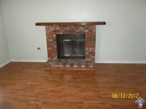 1111 Herzel Ave, Lancaster, CA 93535 photo 3