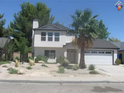 607 E Ivesbrook St, Lancaster, CA 93535 photo 1