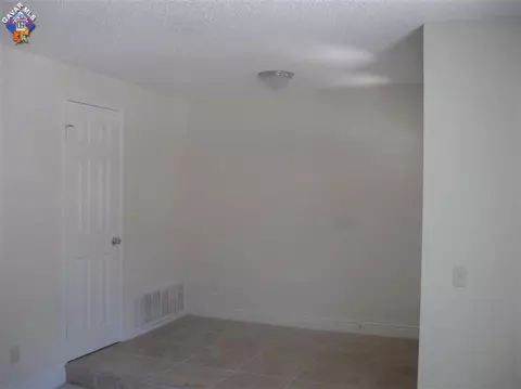 607 E Ivesbrook St, Lancaster, CA 93535 photo 5