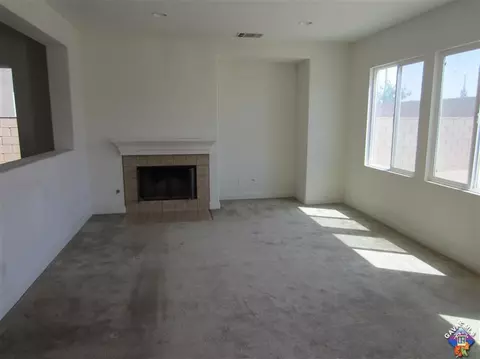 43444 Hampton St, Lancaster, CA 93536 photo 4