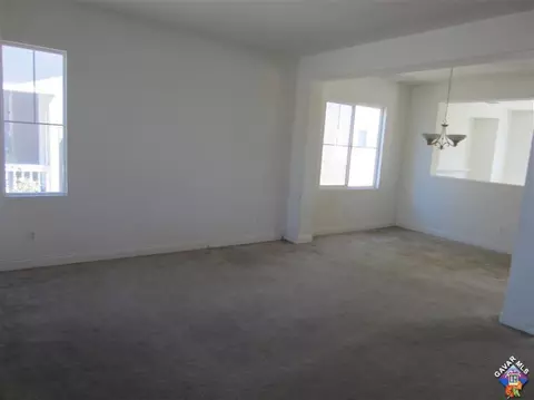 43444 Hampton St, Lancaster, CA 93536 photo 2