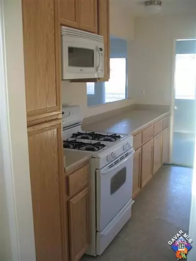 45510 Sancroft Ave, Lancaster, CA 93535 photo 3