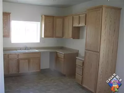 559 Jackman W, Lancaster, CA 93534 photo 10