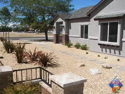559 Jackman W, Lancaster, CA 93534 photo 4
