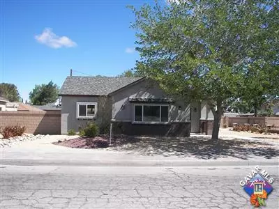 559 Jackman W, Lancaster, CA 93534 photo 1