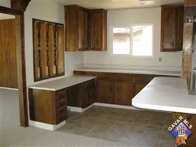 45545 Foxton Ave, Lancaster, CA 93535 photo 2