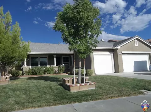 44528 Chaparral Dr, Lancaster, CA 93536 photo 1