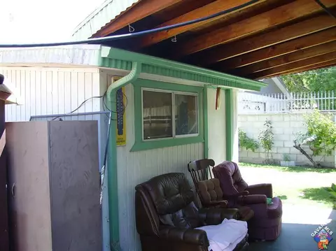 44874 11th St, Lancaster, CA 93534 photo 2