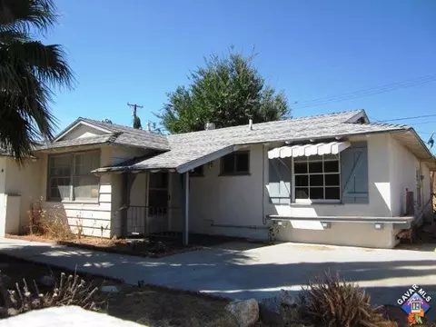 37529 E 4th St, Palmdale, CA 93550 photo 2
