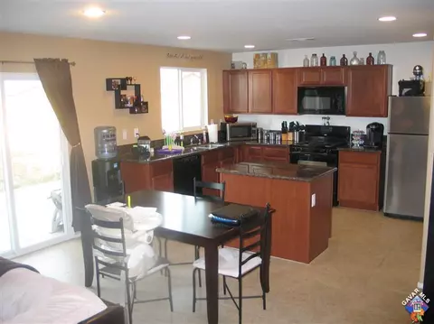 3331 James Ct, Lancaster, CA 93535 photo 4