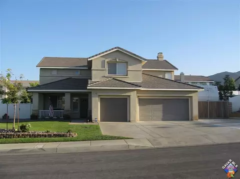 7332 Ridge View Dr, Lancaster, CA 93536 photo 2