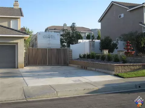 7332 Ridge View Dr, Lancaster, CA 93536 photo 3