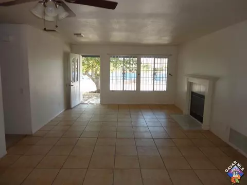 39724 174th St, Palmdale, CA 93591 photo 5
