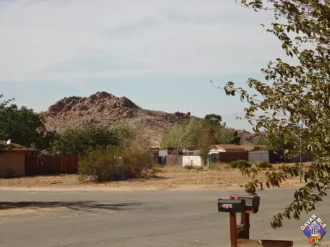 39724 174th St, Palmdale, CA 93591 photo 3