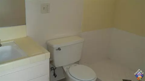 606 E Pondera St, Lancaster, CA 93535 photo 5