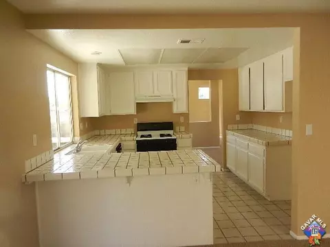 37200 45th St, Palmdale, CA 93552 photo 8