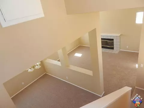 37200 45th St, Palmdale, CA 93552 photo 3