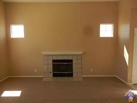 37200 45th St, Palmdale, CA 93552 photo 4