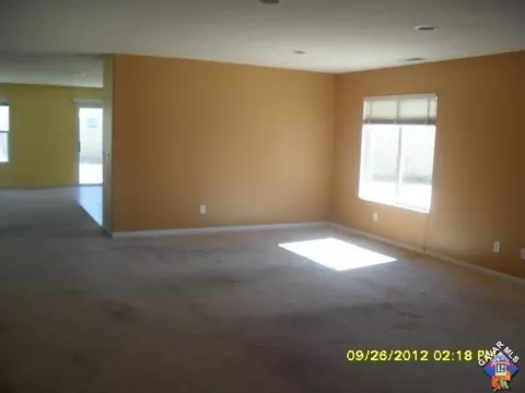 45658 Caledonia Ct, Lancaster, CA 93534 photo 2