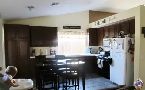 45539 Barrymore Ave, Lancaster, CA 93534 photo 3