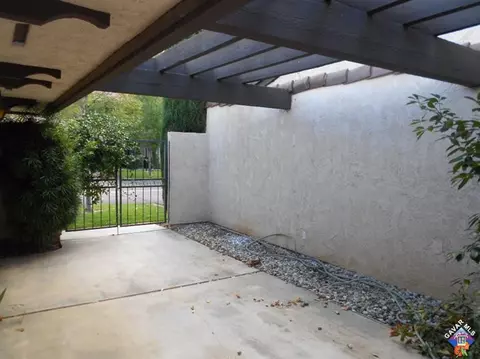 145 Eagle Ln, Palmdale, CA 93551 photo 2