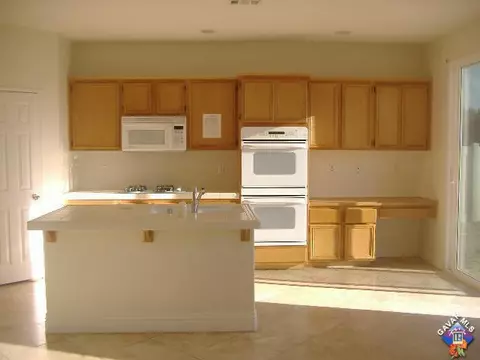 36748 E 37th St, Palmdale, CA 93550 photo 7