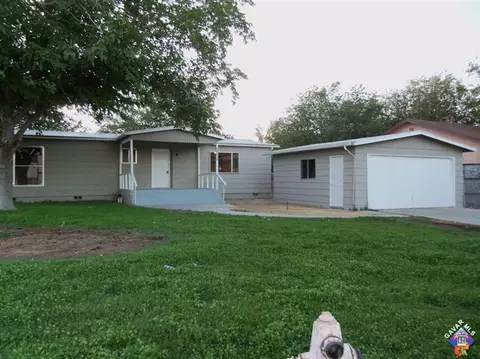 38605 4th St, Palmdale, CA 93550 photo 1