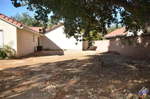 3032 Avenue S4 E, Palmdale, CA 93550 photo 9