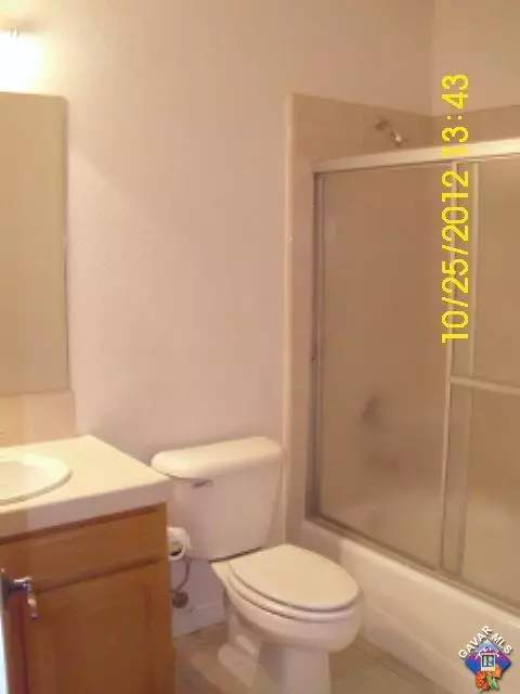 2706 End Ct, Lancaster, CA 93536 photo 12