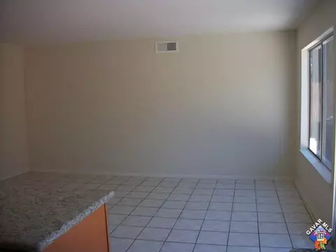 44057 Andale Ave, Lancaster, CA 93535 photo 5