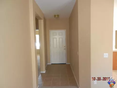 2011 Astor Ct, Lancaster, CA 93536 photo 9