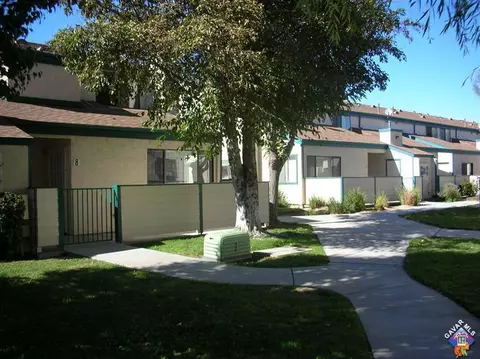 44500 15th St #8, Lancaster, CA 93535 photo 1