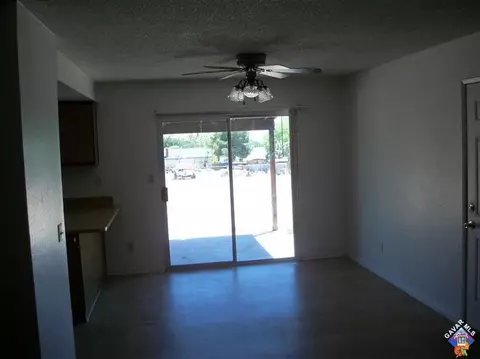 39516 161st St, Palmdale, CA 93591 photo 4