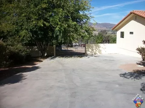 2647 Bent Spur Dr, Acton, CA 93510 photo 4